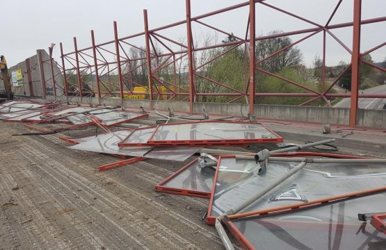 Bourání dálničního mostu Ostrovačice