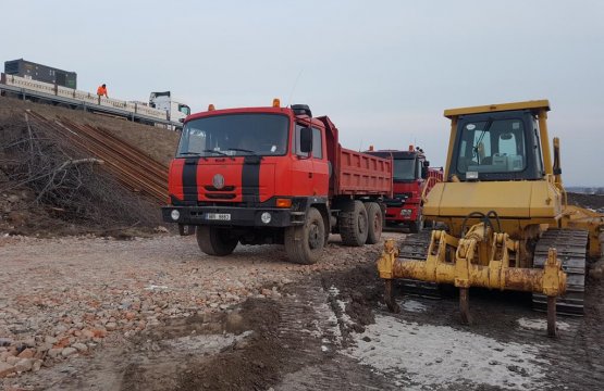 Bourání dálničního mostu Ostrovačice