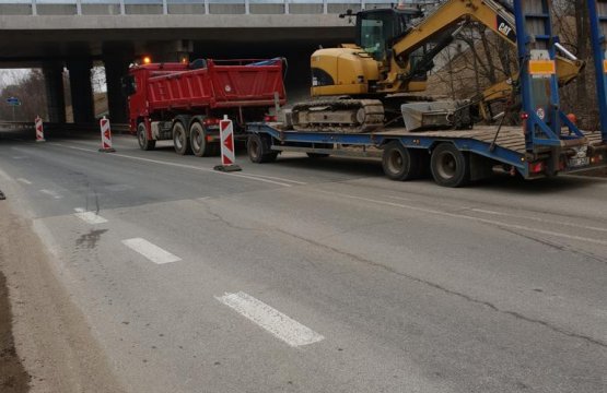 Bourání dálničního mostu Ostrovačice