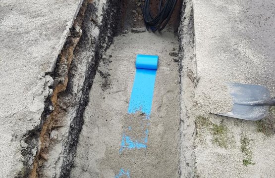 Pokládka vody, elektřiny, kanalizace