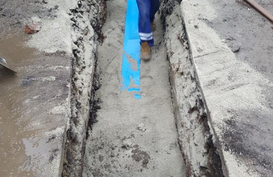 Pokládka vody, elektřiny, kanalizace