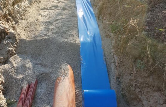 Pokládka vody, elektřiny, kanalizace